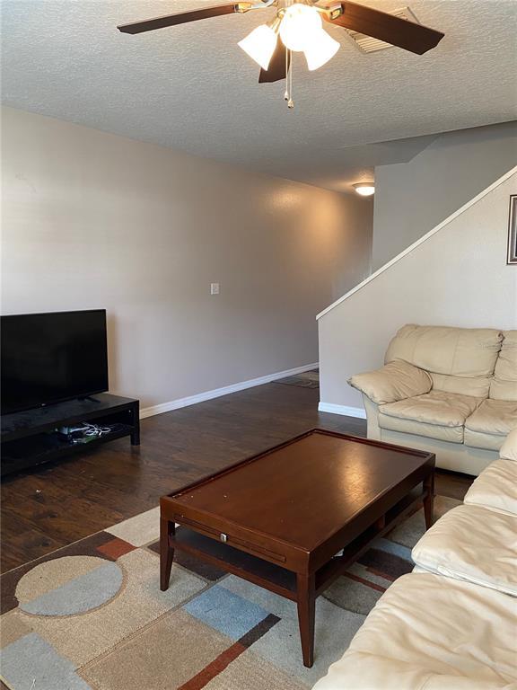 Building Photo - 427 Kensington Lake Cir