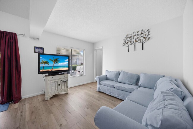 Building Photo - 2671 Boundbrook Blvd