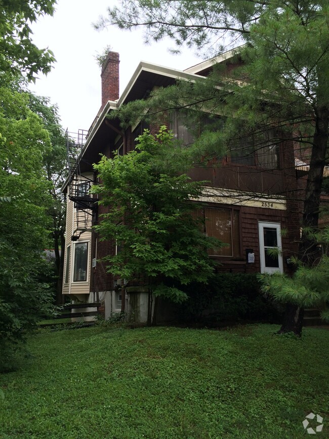 Building Photo - 2534 Valley View Ct