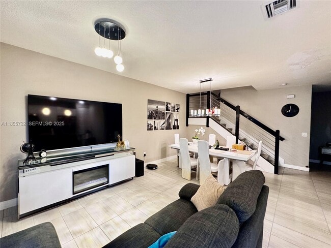 Building Photo - 7924 NW 105th Ave