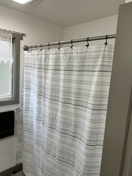 Building Photo - 11605 67th Ave E