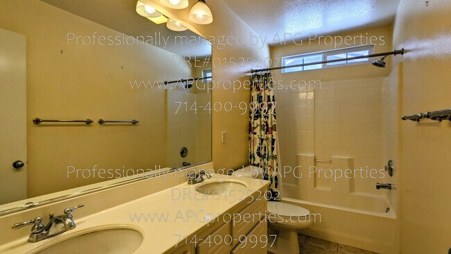 Building Photo - 2439 N Cameo Ct
