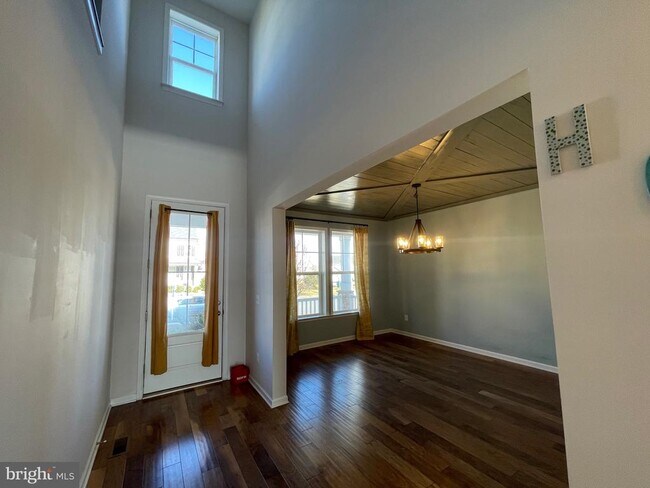 Building Photo - 508 Sourwood Ct