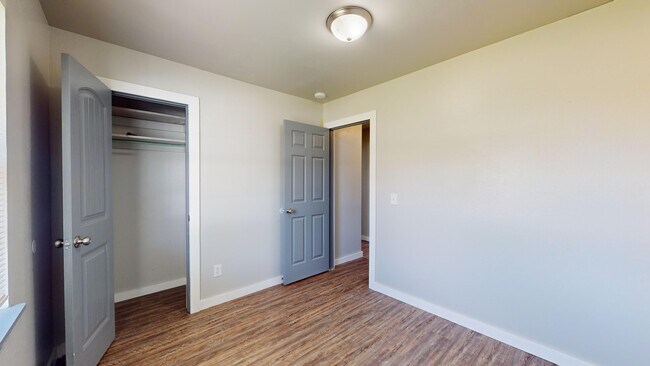 Building Photo - 1833 Rhythm Rd