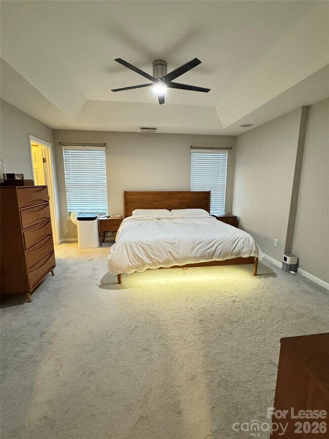 Building Photo - 280 W Bland St