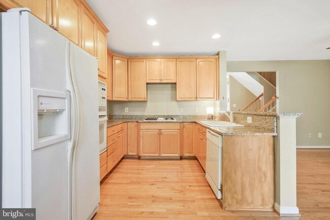 Building Photo - 5587 Governors Pond Cir