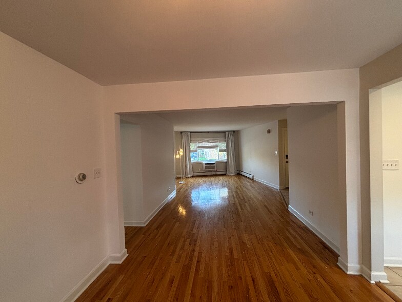 Building Photo - 4842 Conrad St