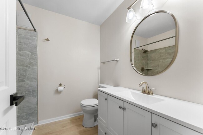 Building Photo - 320 Highwood Dr