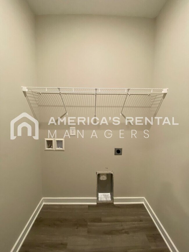 Building Photo - Home for Rent in Brookwood ... Available to View Now!!!