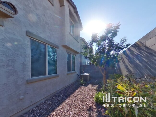 Building Photo - 8607 E Peralta Ave