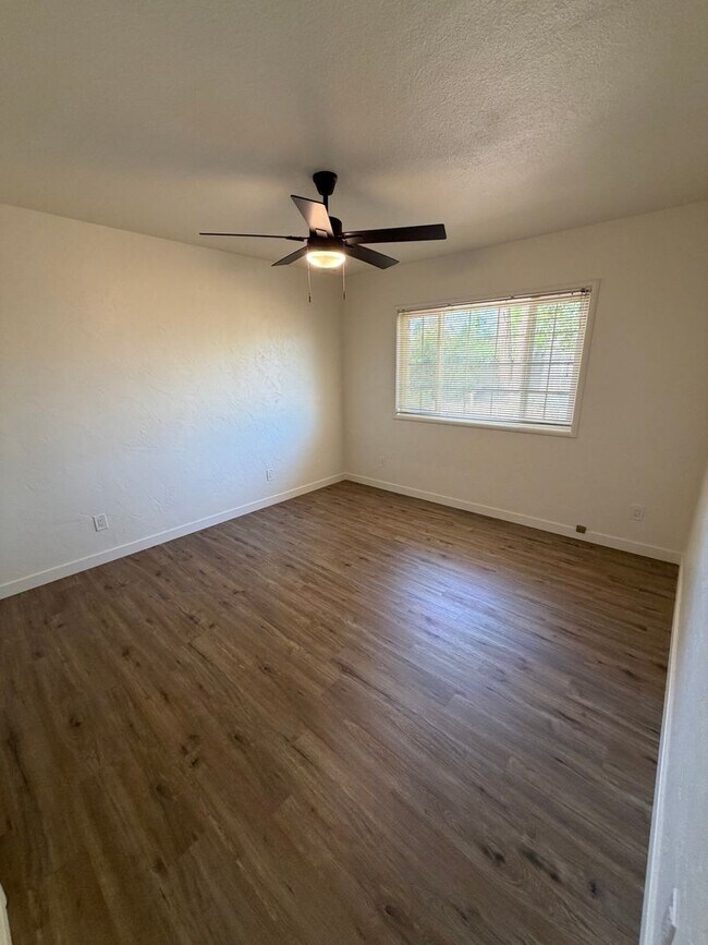 Building Photo - Remodeled home