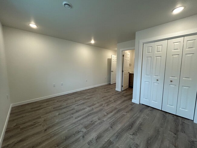 Building Photo - 2652 Roseanne Ct
