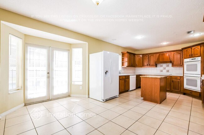 Building Photo - 13697 Crystal River Dr