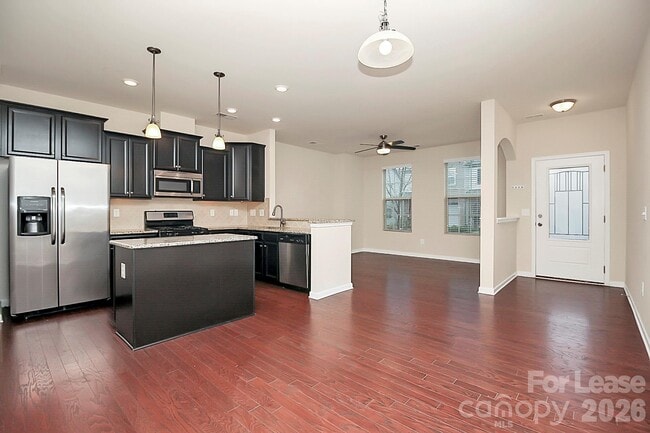 Building Photo - 5040 Mockernut Ln