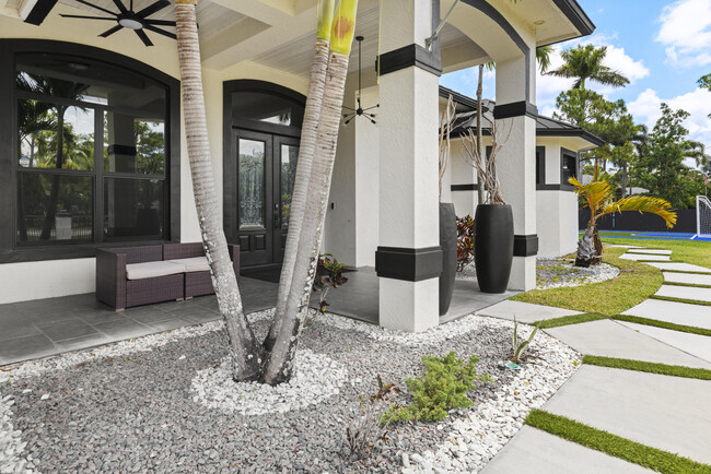 Building Photo - 13803 Citrus Grove Blvd
