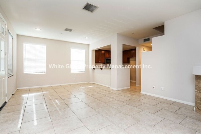 Building Photo - Charming 3-Bedroom Irvine Condo with Attached Garage and Community Amenities