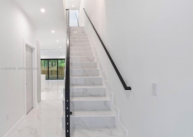 Building Photo - 3374 Perry Frow Dr