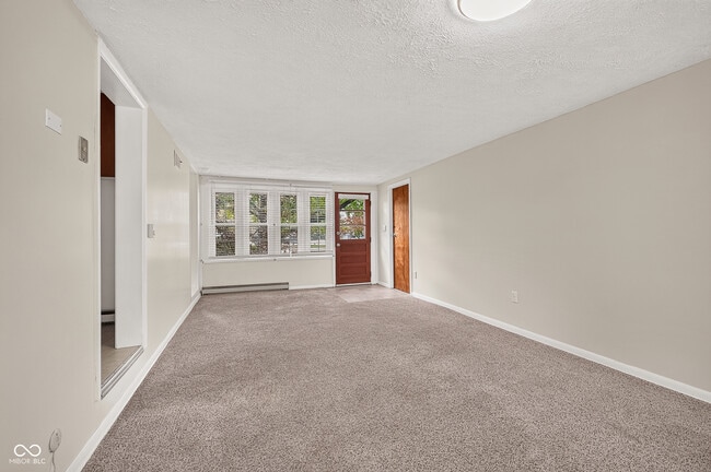 Building Photo - 3916 W 96th St