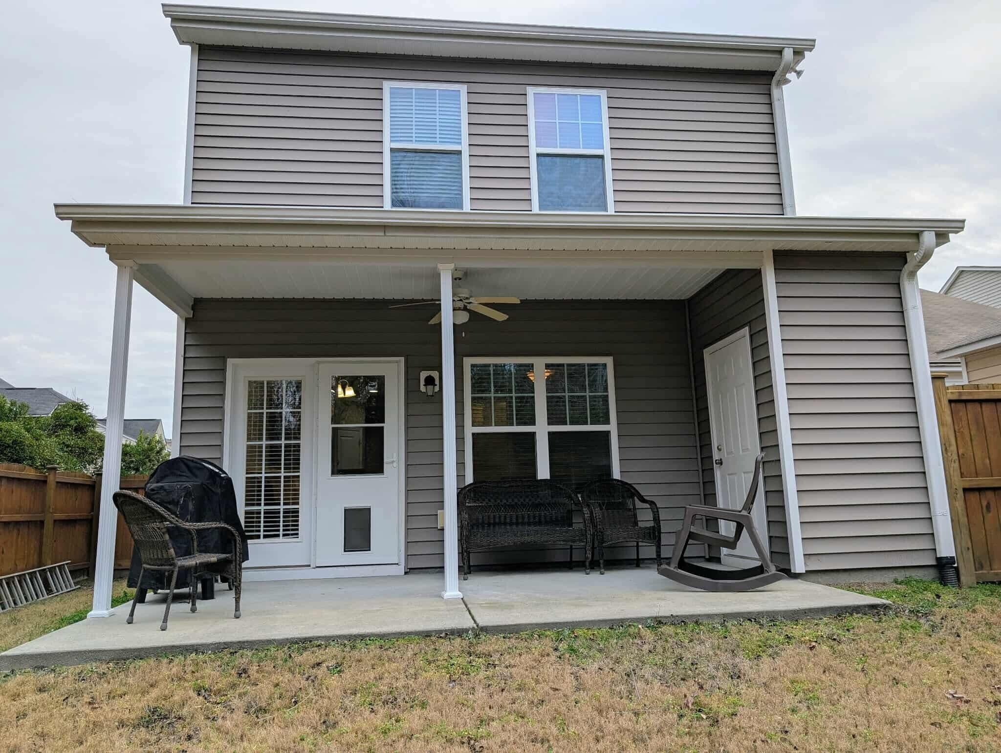 Building Photo - 400 Laurel Leaf Dr