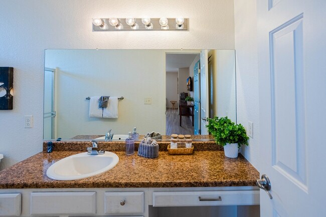 Building Photo - 3280 Rocking Horse Dr