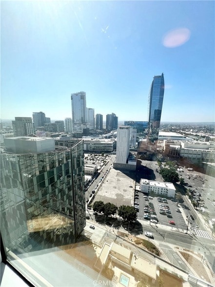 Building Photo - 889 Francisco St