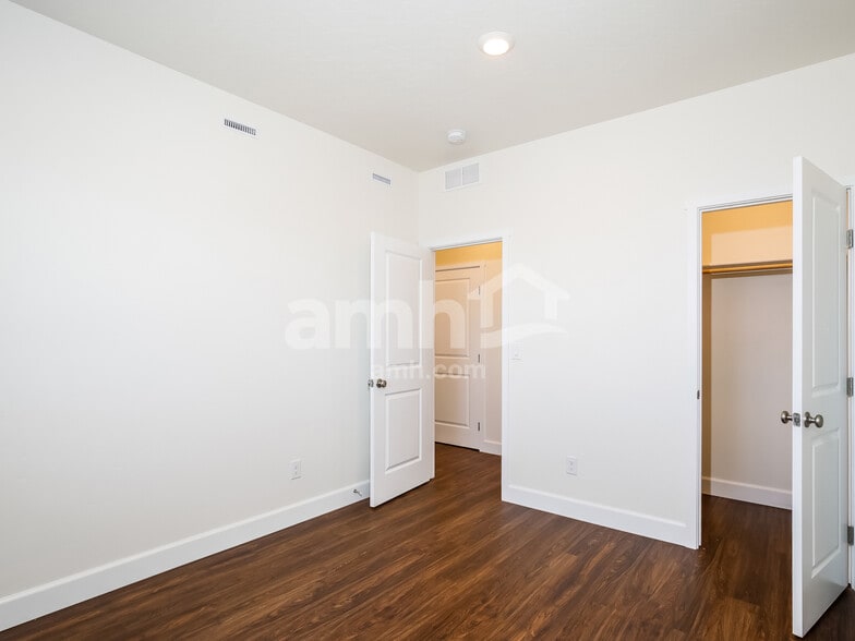 Building Photo - 5078 W White Ash Ct