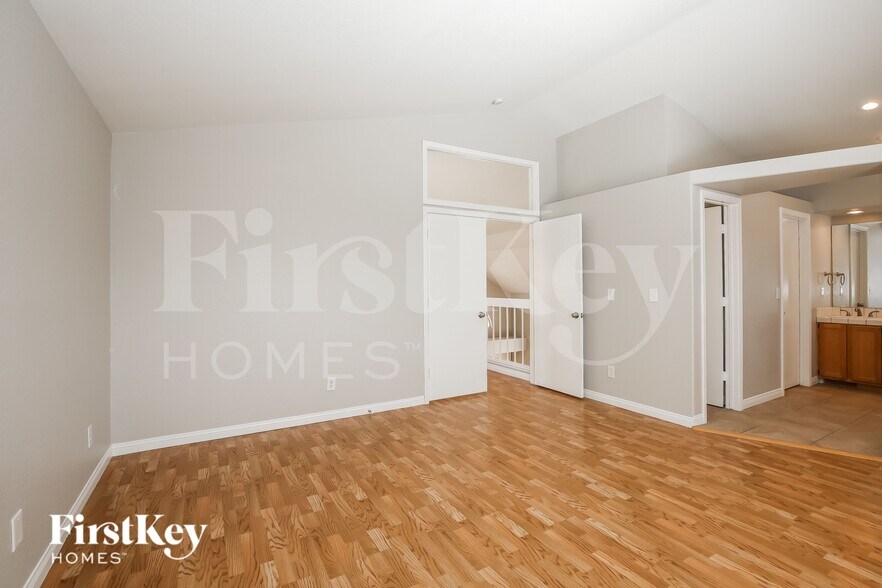 Building Photo - 9349 Magic Flower Ave