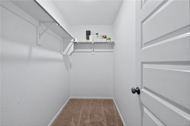 Building Photo - 6800 SW Dignity Ave