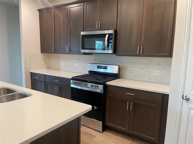 Building Photo - 6001 Pathfinder Trail