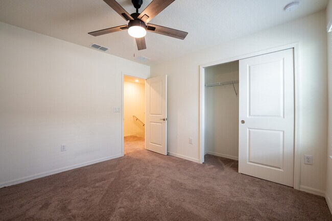 Building Photo - 757 Stoney Pointe Cir