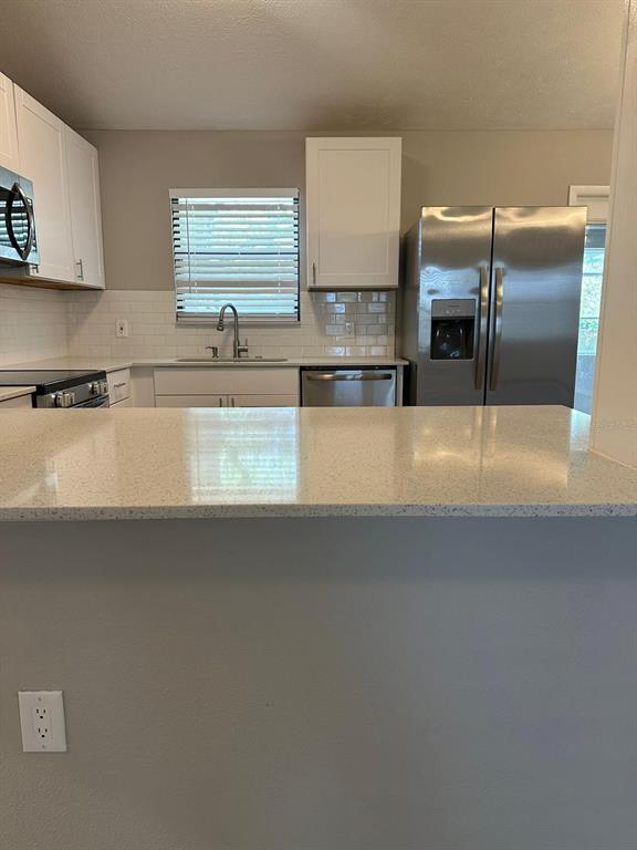 Building Photo - 147 Almond Rd