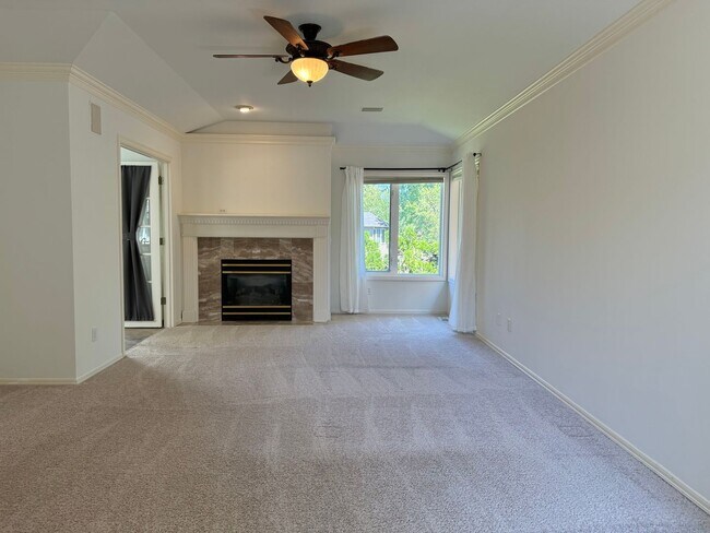 Building Photo - 27171 SE 25th Pl