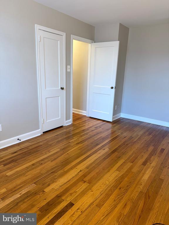 Building Photo - 500 E Lancaster Ave