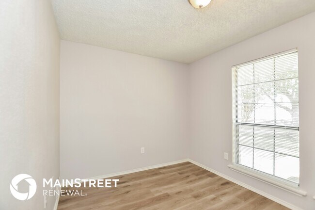 Building Photo - 102 Mabry Ln