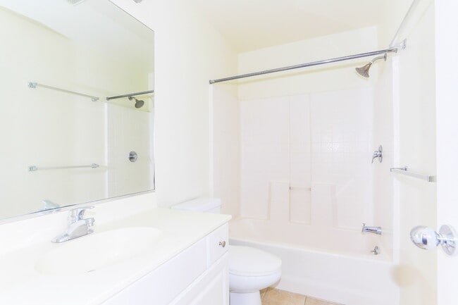 Building Photo - 91-1031 Kaimalie St. #4C3 - TJackson | 91-...