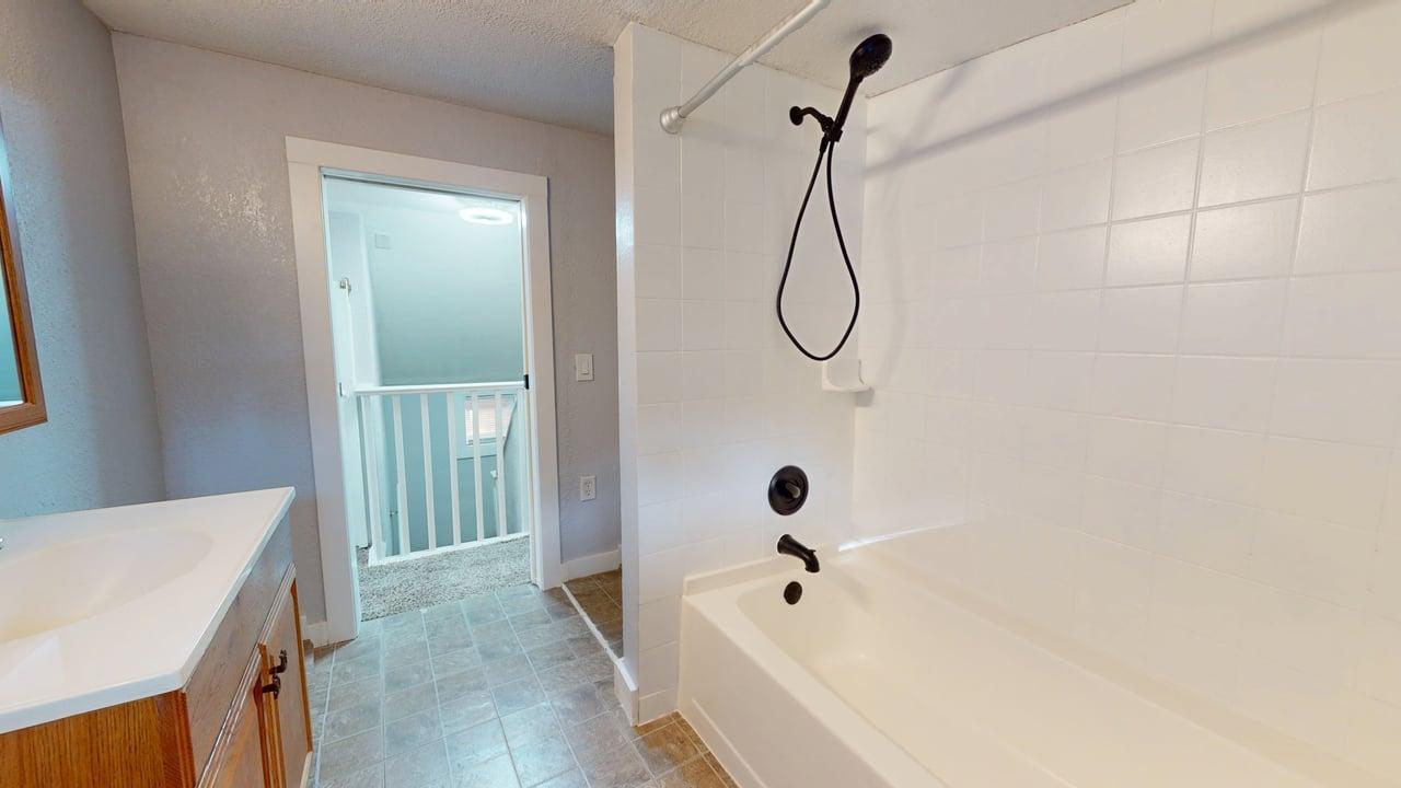 Building Photo - 112 S Chandler Ave