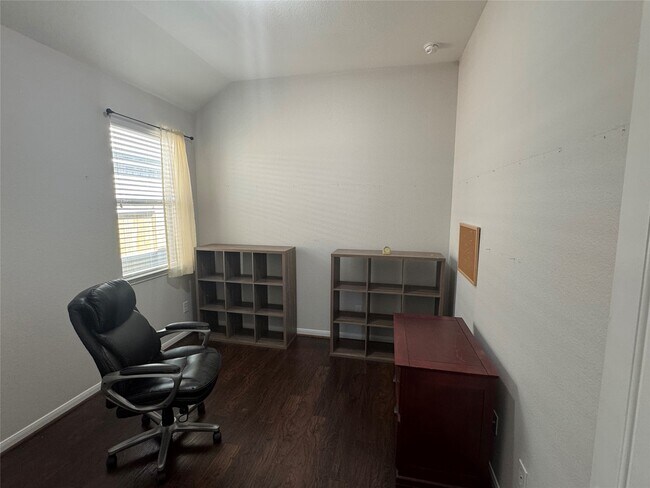 Building Photo - 5310 Royal Press Dr