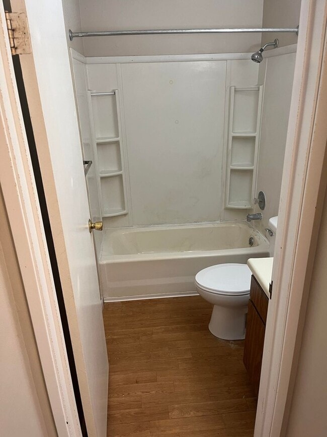 Building Photo - NEW LISTING! 1 Bedroom Apartment in Butler!!!