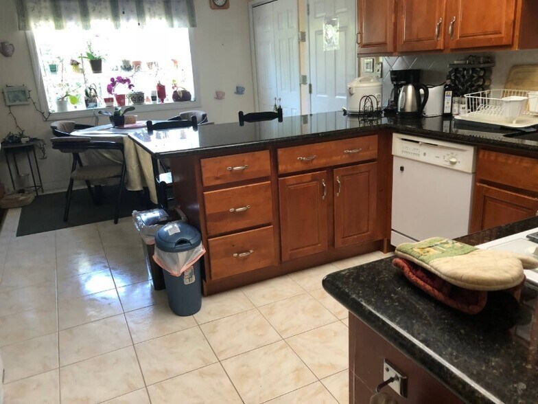 Building Photo - 1092 Keldon Dr