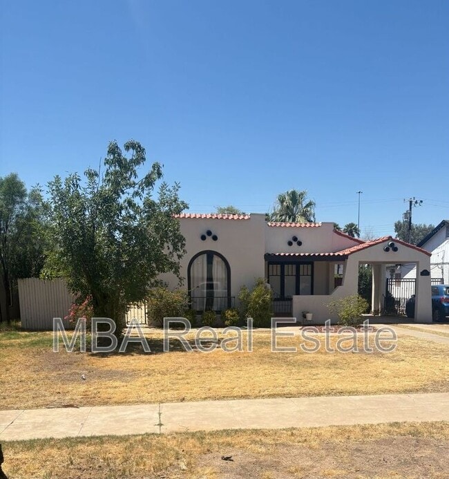 Building Photo - 1533 W Willetta St