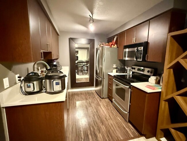 Building Photo - Gallery Condominium - Downtown Kirkland