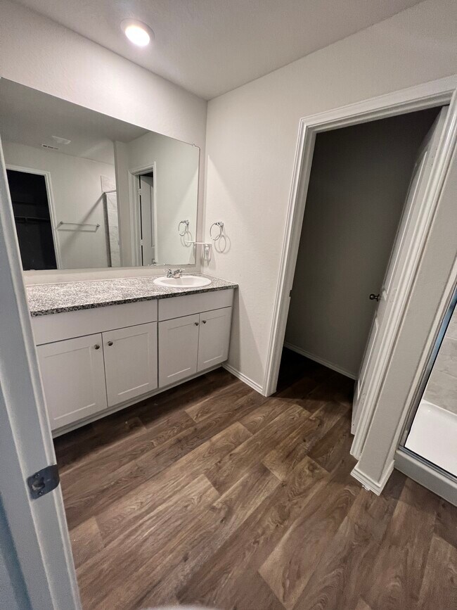 Building Photo - 4051 Fort Palmer Blvd