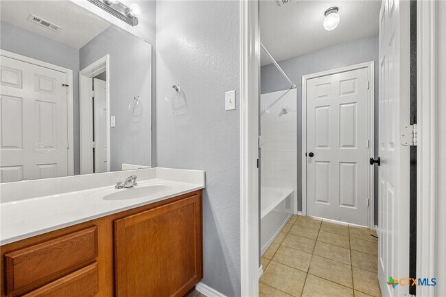 Building Photo - 5101 Birmingham Cir