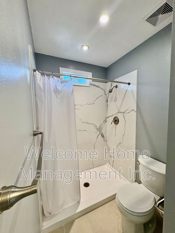 Building Photo - 3307 San Marco Ct