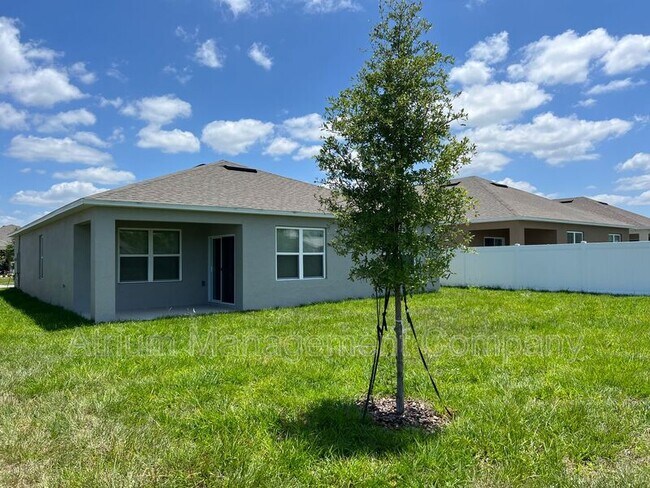 Building Photo - 2711 Rowan St