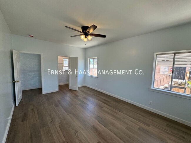 Building Photo - 1405 1/2 Olive Ave.-