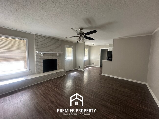 Building Photo - Beautiful 3BR/2BA Bartlett Cove | 1,668 Sq Ft, Brick Fireplace & Dual Dining Areas
