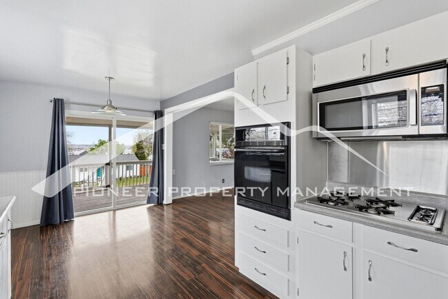 Building Photo - Updated Home on Corner Lot with Beautiful Landscaping!