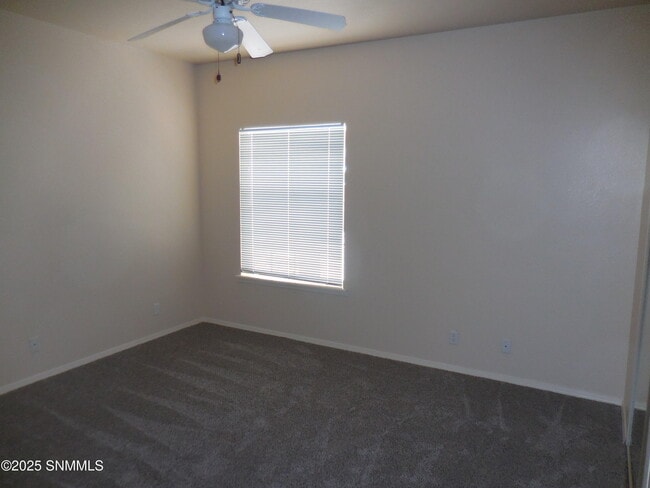 Building Photo - 3219 Eagle Ridge Dr