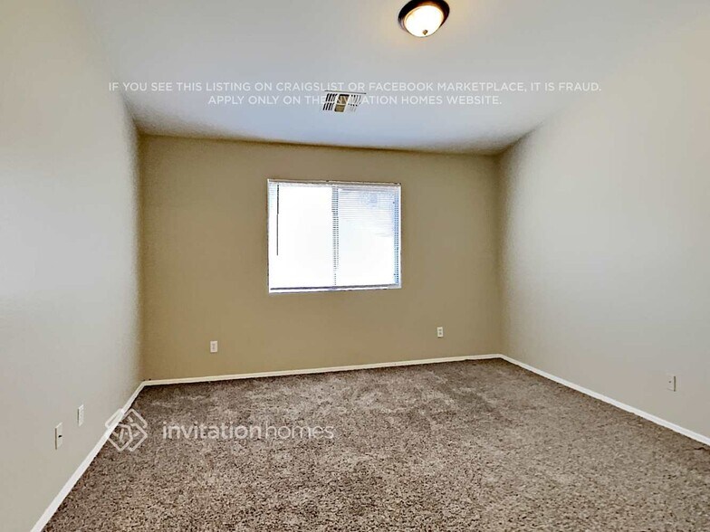 Building Photo - 3319 W Sunland Ave